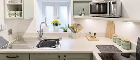 Fridge, dishwasher, electric kettle, toaster