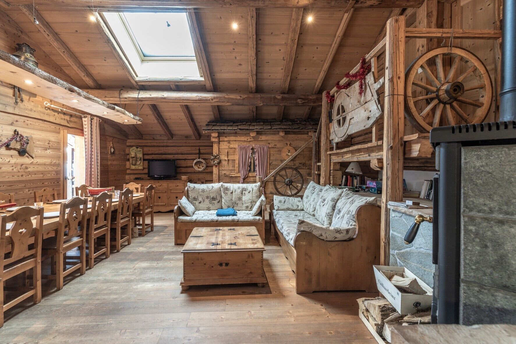 TV, fireplace, video games