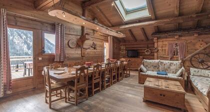 Chalet "Beaufortain La Pachna" in Hauteluce with Garden and Parking