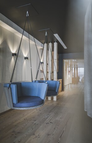 Interior - Holiday Apartment "Stoana Apt 2-3" with Relaxing Wellness Area (Valle Aurina)