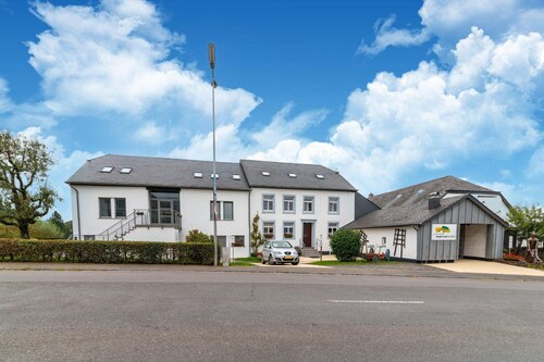 Luxuriöses Familienferienhaus mit Wellness