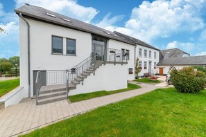 Exterior - Luxury Family Holiday Home With Wellness (Binsfeld)