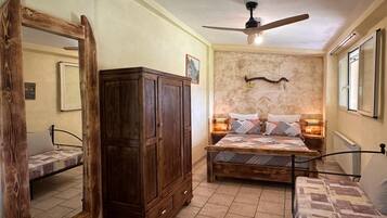 1 chambre, Wi-Fi gratuit, draps fournis