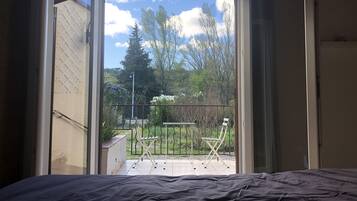 1 habitación, wifi gratis y ropa de cama