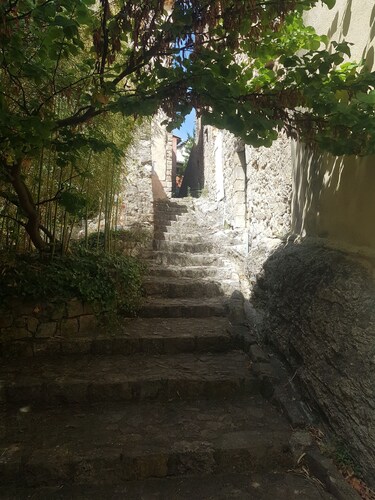 Villa 'Maison La Ribière' with Private Pool, Private Terrace and Wi-Fi