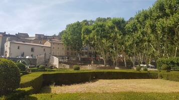 Enceinte de lâhĂ©bergement