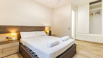 6 slaapkamers, een strijkplank/strijkijzer, gratis wifi, beddengoed