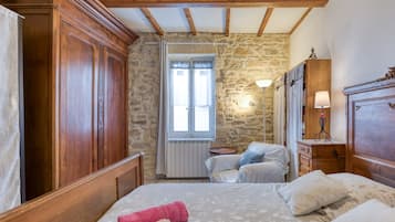 4 Schlafzimmer, Bügeleisen/Bügelbrett, kostenloses WLAN, Bettwäsche