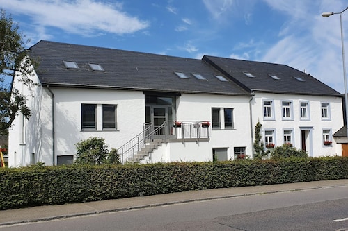 Luxuriöses Familienferienhaus mit Wellness
