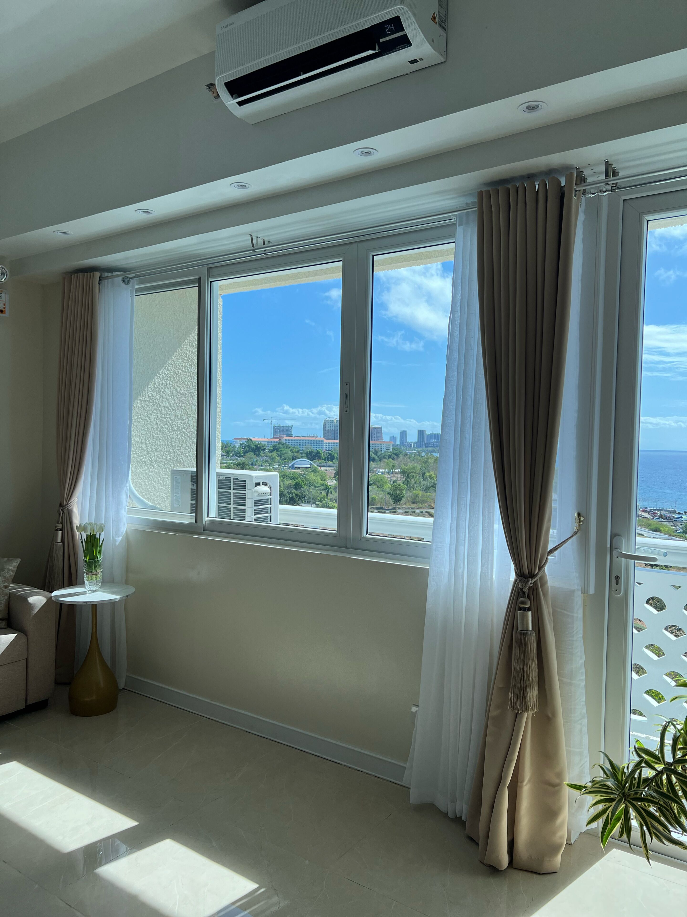 Luxury Apartment, Balcony | 1 bedroom, down comforters, in-room safe, desk