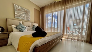 Unclassified image, 3 of 28, button - Duplex - pool, jacuzzi & views (Flic en Flac)