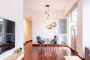 Dining - Apartamento con vistas al Estadio San Mamés (Bilbao)