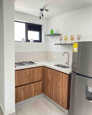 Private kitchen - Hermoso Apartamento Remodelado-excelente Ubicación (Medellín)