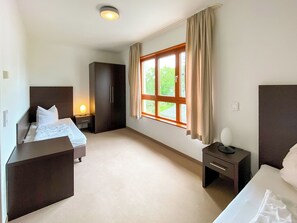 2 soveværelser, skrivebord, weekendseng, gratis Wi-Fi