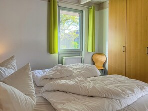 2 camere, culla da viaggio, Wi-Fi gratuito, lenzuola