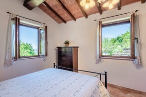 1 Schlafzimmer, Bügeleisen/Bügelbrett, Bettwäsche