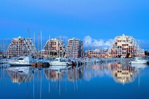 Marina - Holiday Apartment "Plage Du Couchant" (La Grande Motte)