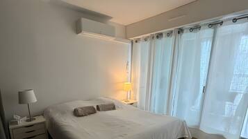 2 chambres, fer et planche à repasser, Wi-Fi gratuit, draps fournis