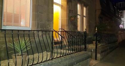 Snug - Fountain Bank Apartment