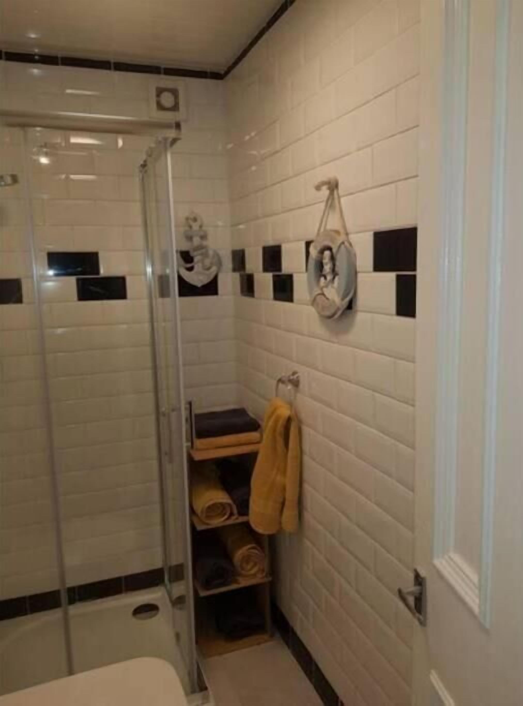 Hair dryer, towels