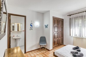 3 chambres, Wi-Fi gratuit, draps fournis