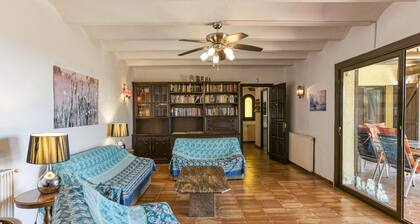 Country House 'Casa Gina' with Sea View, Private Terrace and Wi-Fi