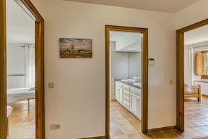 4 Schlafzimmer, Bügeleisen/Bügelbrett, kostenloses WLAN, Bettwäsche