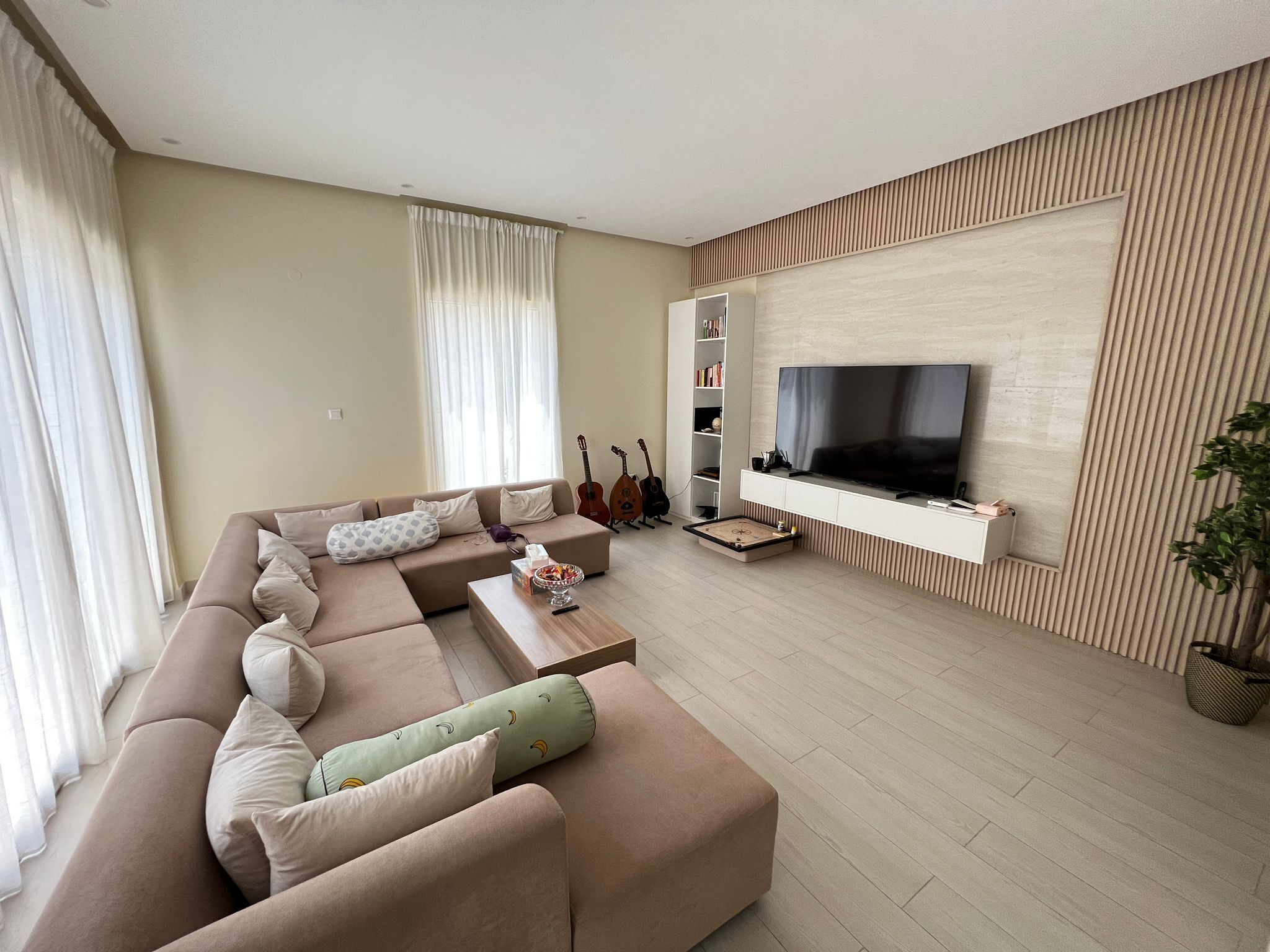 Smart TV, video games