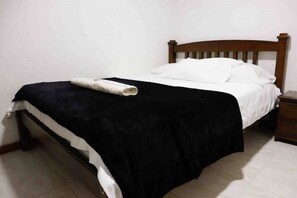 1 chambre, fer et planche à repasser, Wi-Fi