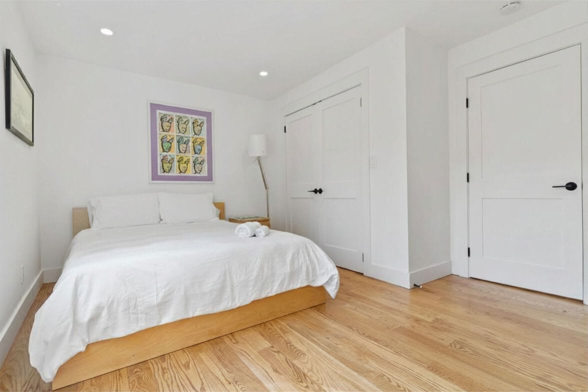 2 Schlafzimmer, Schreibtisch, Bügeleisen/Bügelbrett, WLAN