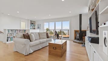 Televisión y oficina