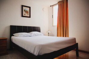 3 bedrooms, WiFi, bed sheets - Acogedor Apartamento: Parque Laureles de 5 Minutos, la Mejor Ubicación (Medellín)