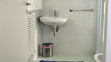 Room | Bathroom | Hair dryer, bathrobes, bidet, towels
