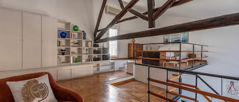 City Loft | Living area | Flat-screen TV