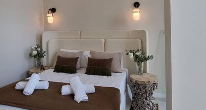 Bright studio in Valencia with Wi-Fi and air conditioning