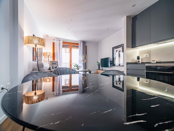 Interior - Central Valencia Apartment, Near Turia Gardens (Valencia)