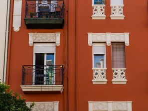 Exterior detail - Modern apartment in Ruzafa, Valencia (Valencia)