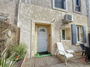 Exterior - Cozy Air-Conditioned Apartment, Terrace, Central Location Near Thermal Baths in Lamalou (Lamalou-les-Bains)
