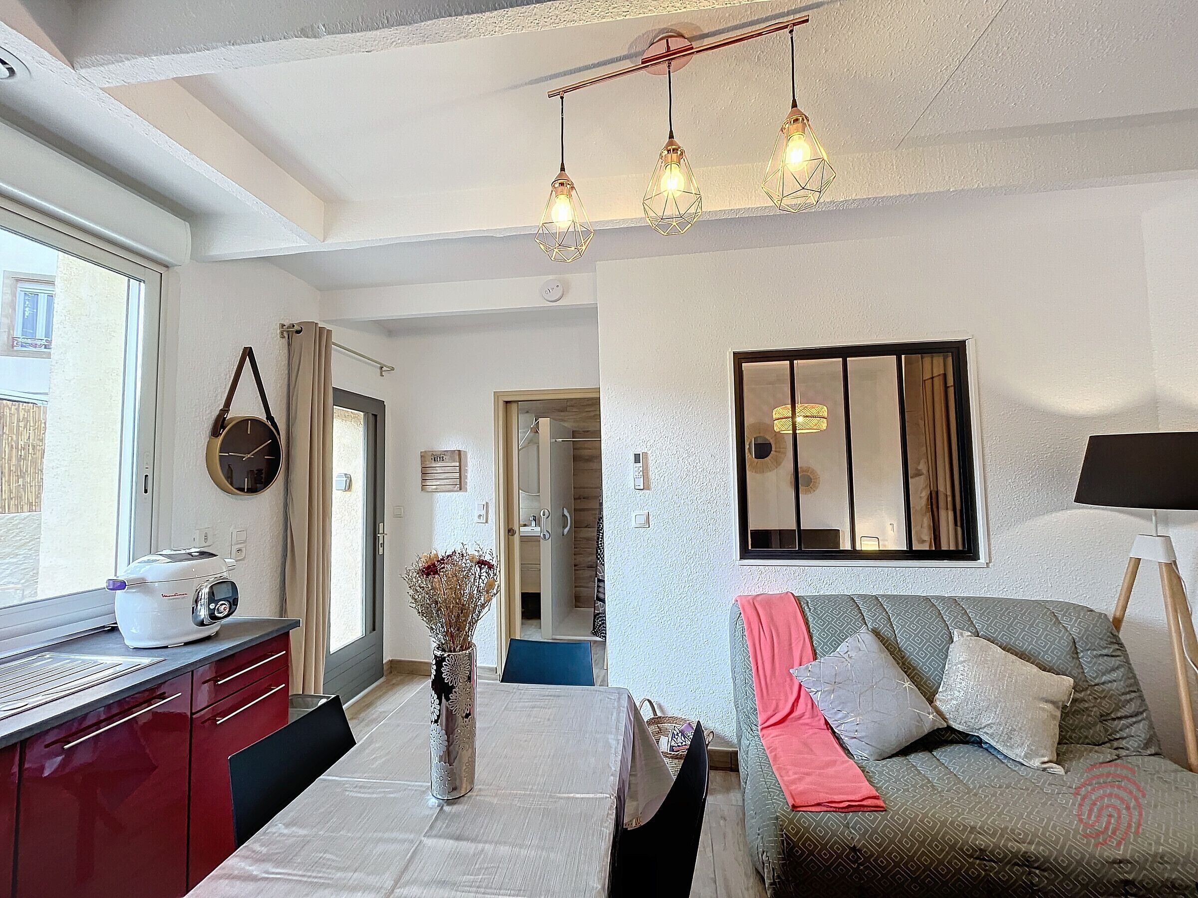 Appartement F2 Climatisé Avec Terrasse à 100m Des Thermes Et Du Centre De Lamalou-les-bains - Lamalou-les-Bains