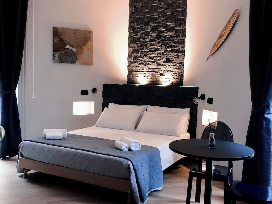 Design Room, 1 Bedroom, City View, Corner | In-room safe, soundproofing, iron/ironing board, free WiFi