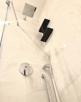 Camera Design, 1 camera da letto, vista città, ad angolo | Doccia