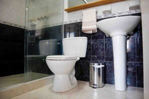 Bathroom - Acogedor Apartamento, Parque Laureles de 5 Minutos, Seguridad (Medellín)