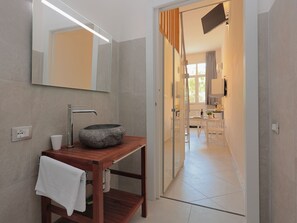 Interior - La Cà Fiera 11E. (Bologna)