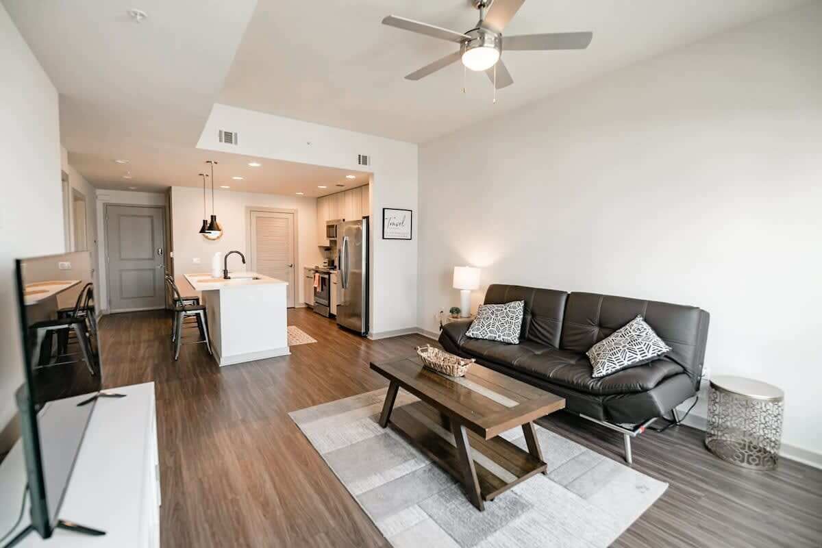 1BR Furnished Apt in Uptown near BOA Stadium
