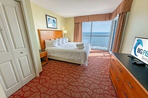 2 bedrooms, iron/ironing board, free WiFi, bed sheets - 2BR with Pools, Views, Direct Oceanfront, Bay View (Myrtle Beach)