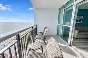 Property grounds - Amaze @18th floor Direct Ocean front Views & Pools (Myrtle Beach)