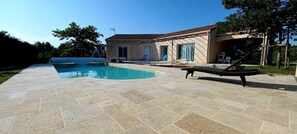 Pool - 140m² house with swimming pool, very quiet, near town center and at the foot of the Sidobre mountains (Castres)