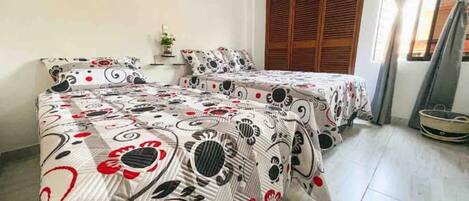 1 camera, Wi-Fi, lenzuola