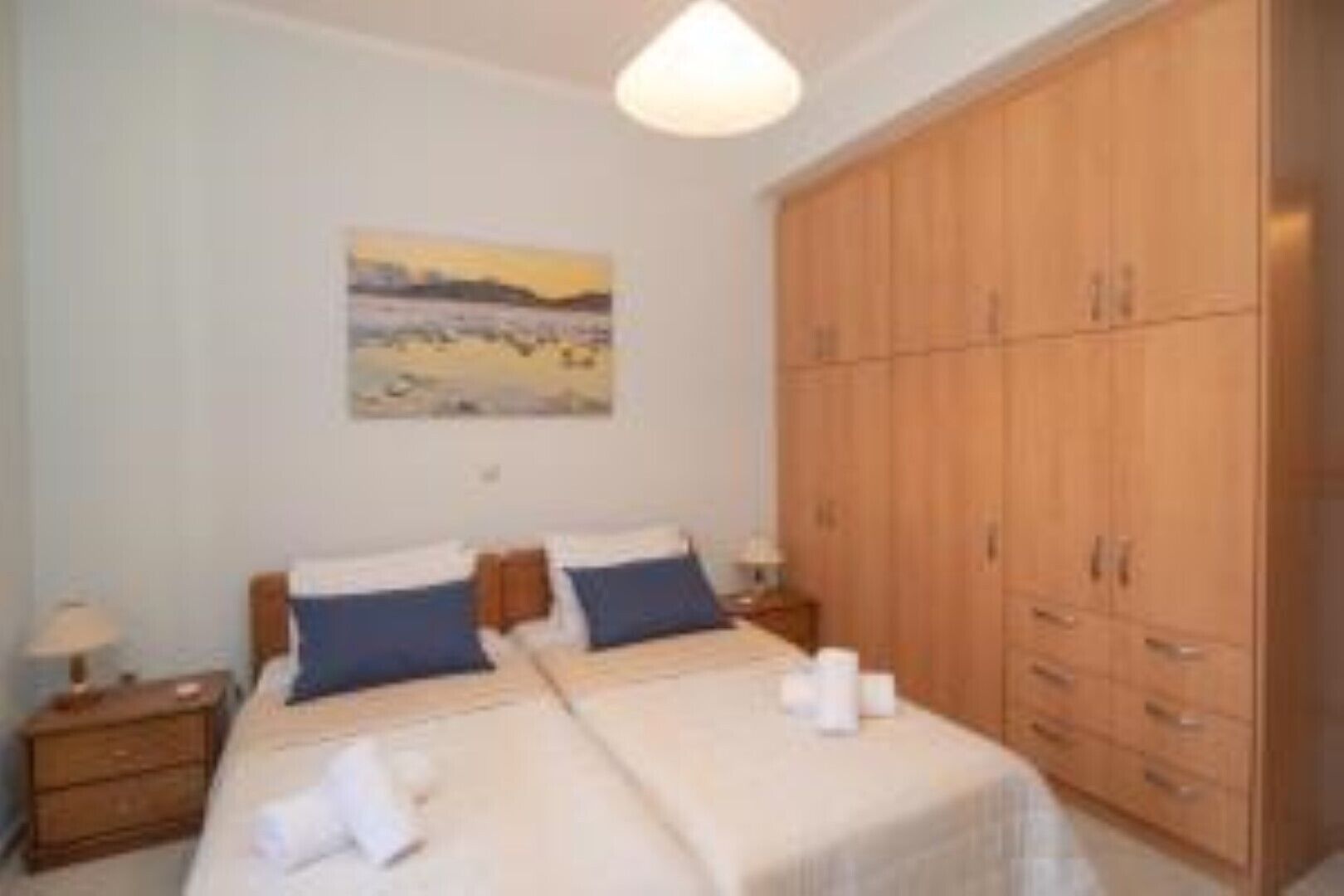 3 chambres, fer et planche à repasser, Wi-Fi, draps fournis