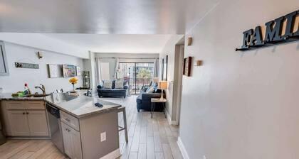 Palace Resort 2BR, Pools & Ocean Views, 2nd Floor